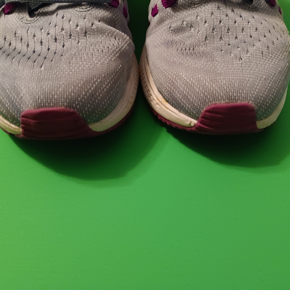 2015 Nike Zoom Vomero 11 Running Shoes (818100-405) Preowned Women's Size 8 - Picture 3 of 12